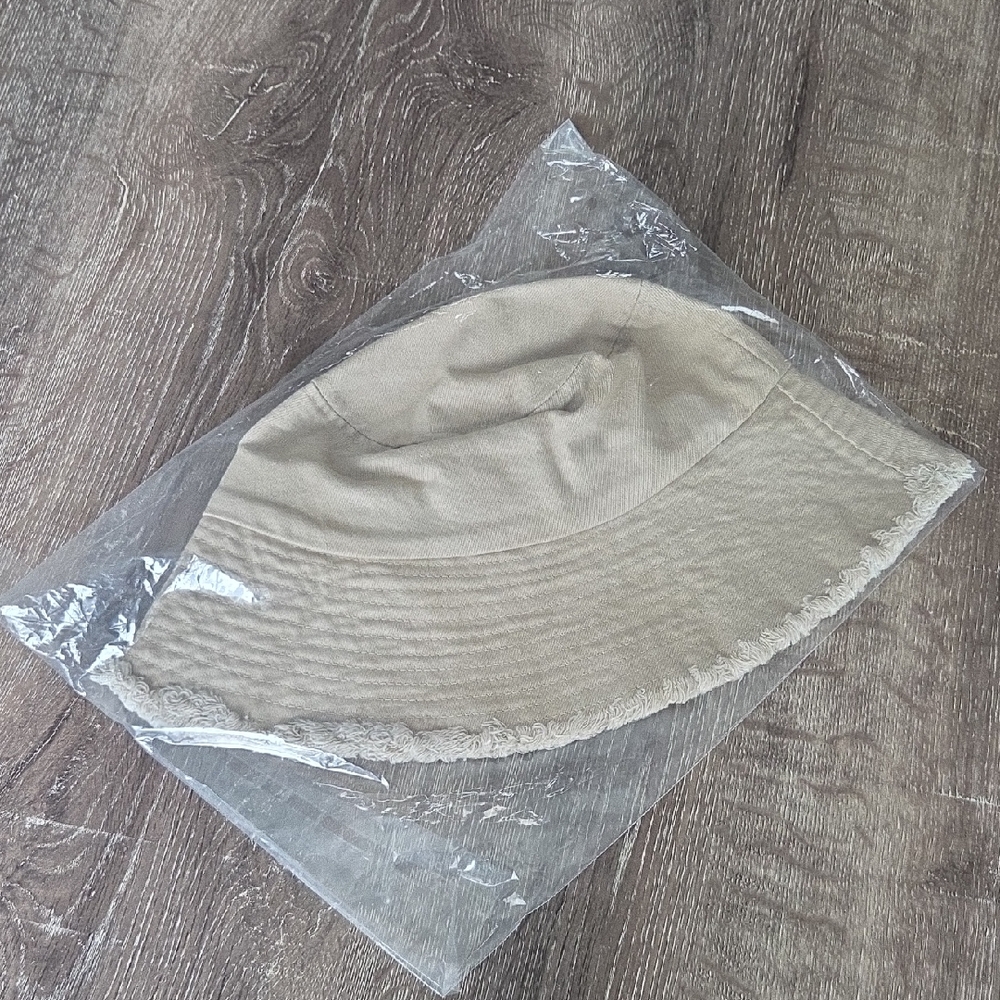 NEW! SUN50 Frayed Edge Denim Bucket Hat Sand Khaki Chino IVORY - Picture 3 of 9